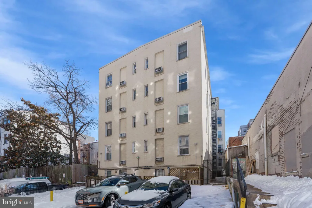 Additional image 21 of 1831 Belmont Road NW Unit 104, Washington, DC 20009