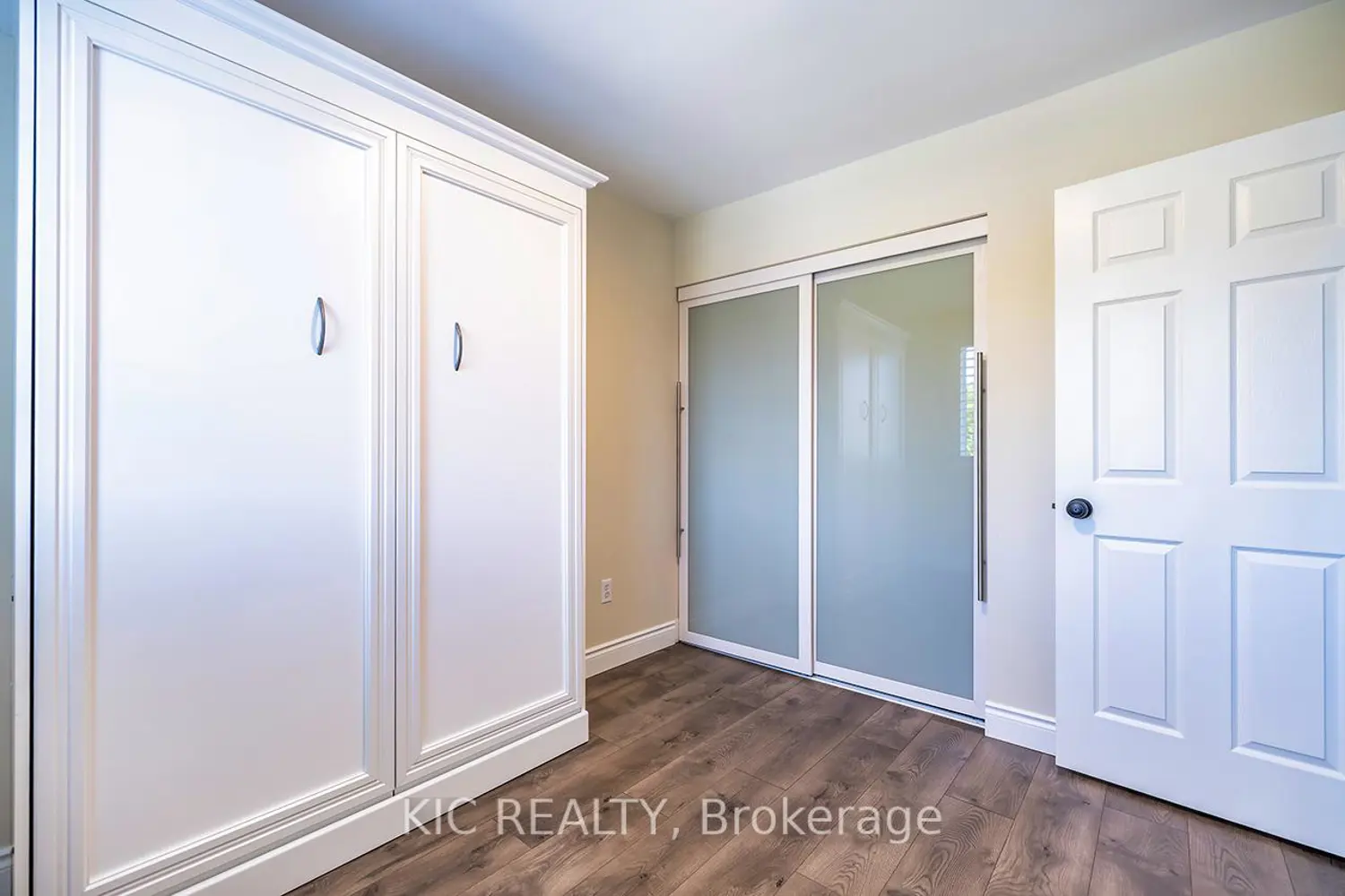 Additional image 11 of 141 Waller Street