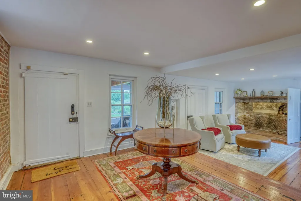 Additional image 16 of 2 The Strand, New Castle, DE 19720