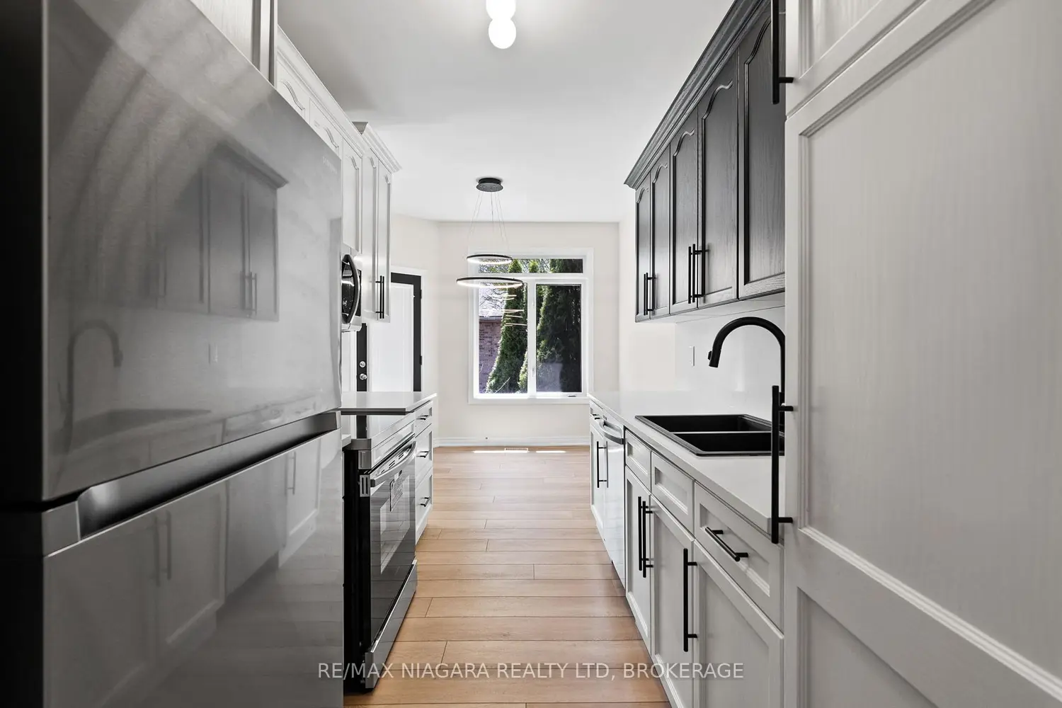 Additional image 8 of 5200 Dorchester Road 3