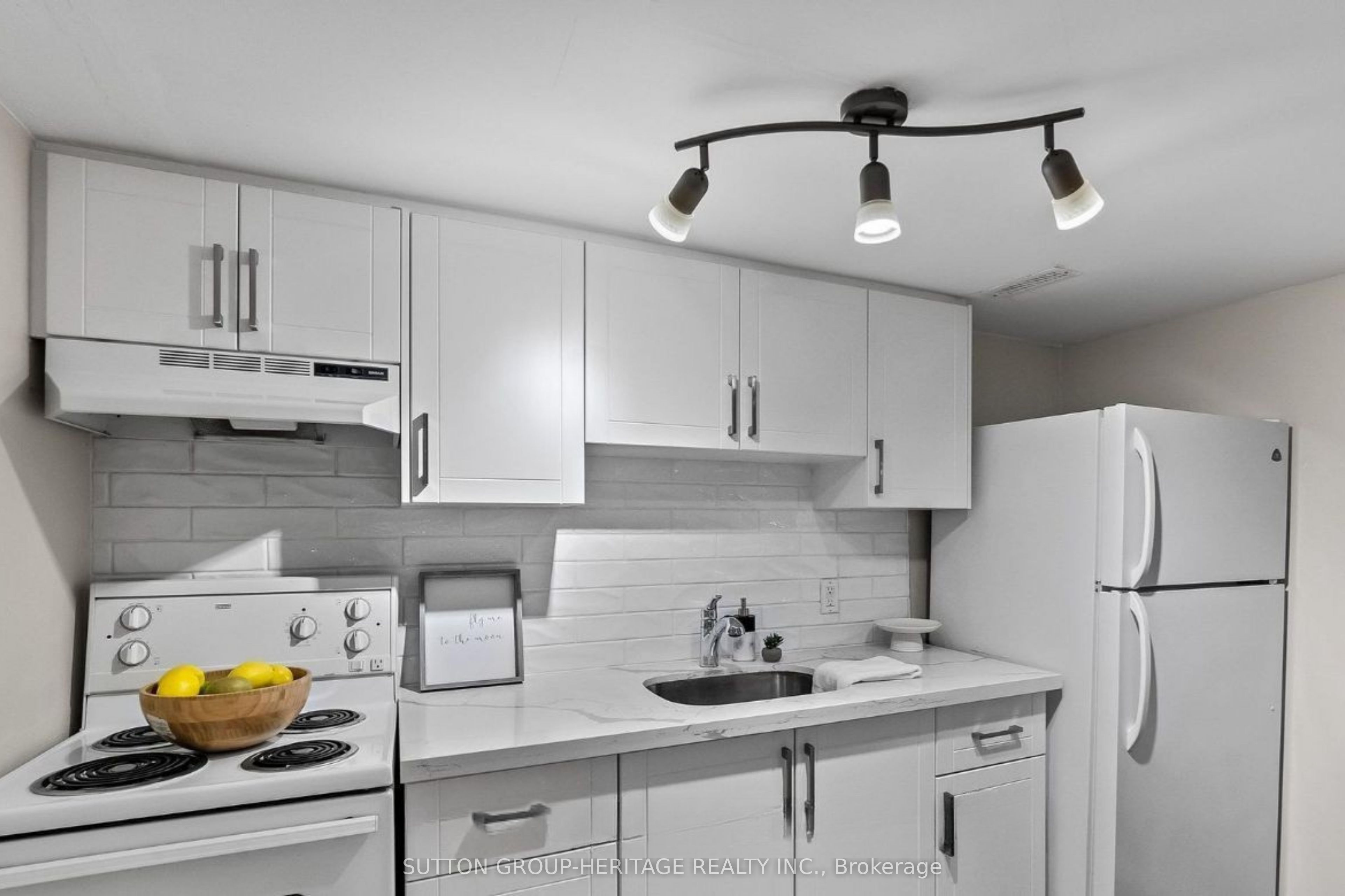 Additional image 6 of 357 Dovedale Drive, Whitby, ON, L1N 1Z8