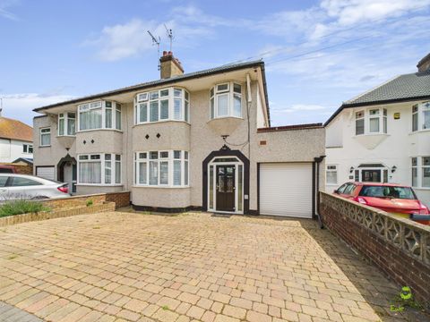 Hollingbourne Avenue, Bexleyheath, Kent DA7