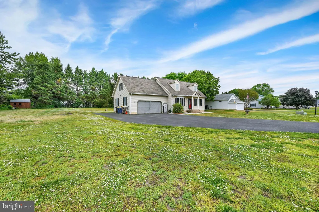 Additional image 2 of 13 Springwood Drive, Dover, DE 19904