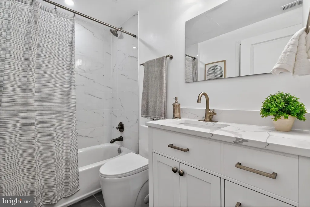 Additional image 23 of 1516 North Carolina Avenue NE, Washington, DC 20002