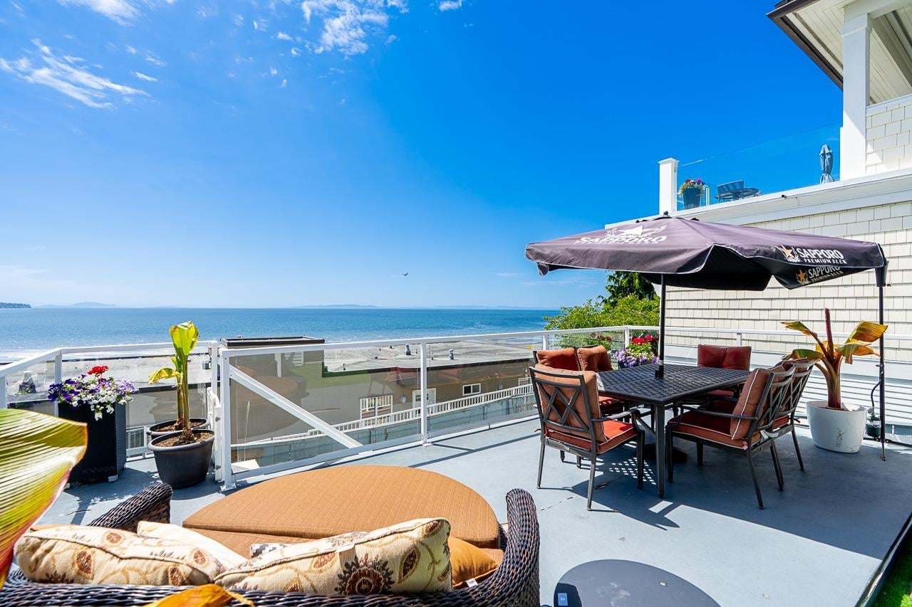 15410 Victoria Avenue, White Rock, BC, V4B 1H3