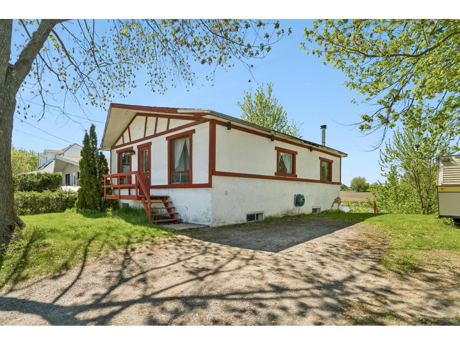 1133 Boul. de L'Assomption