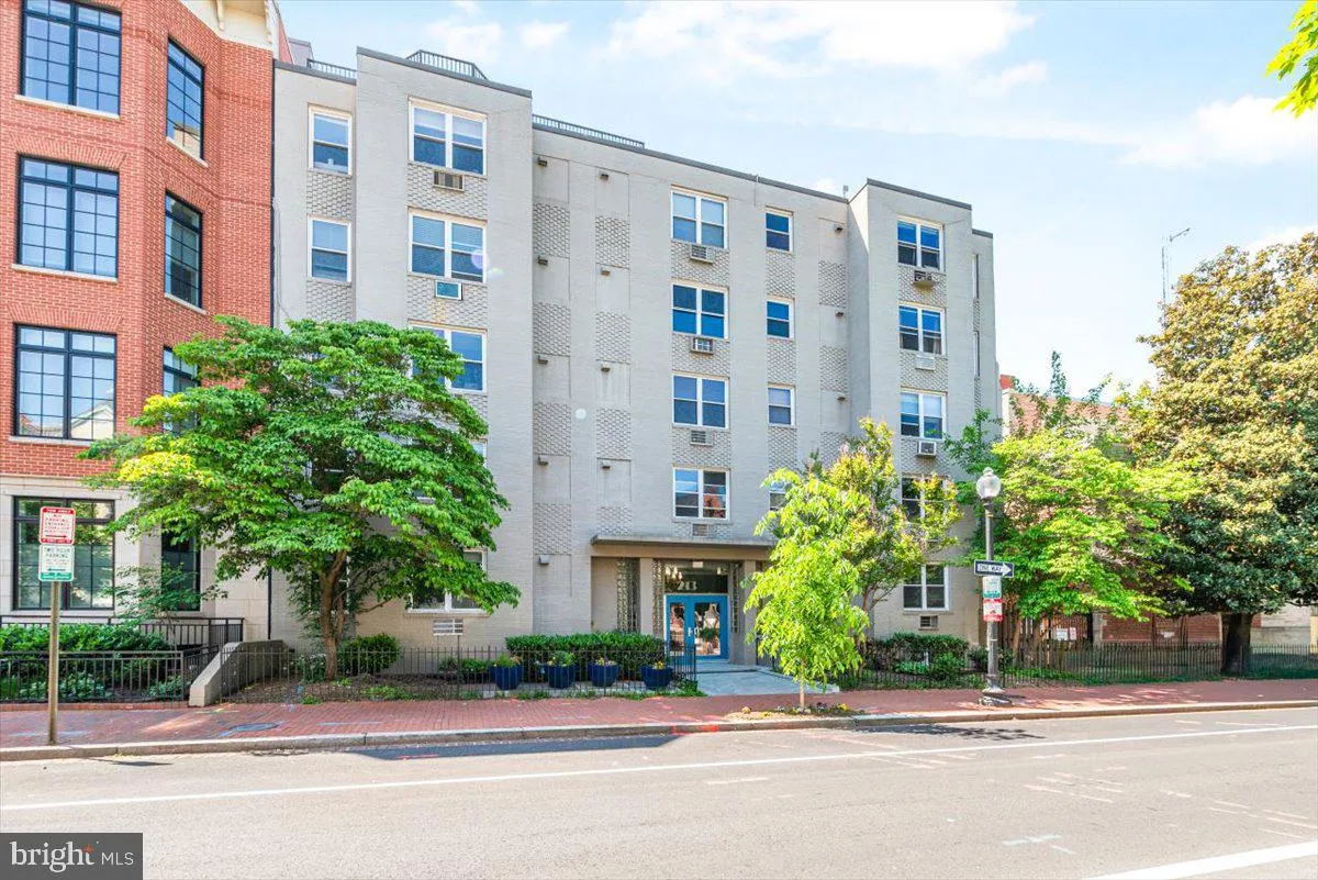 2130 N Street NW Unit 104, Washington, DC 20037