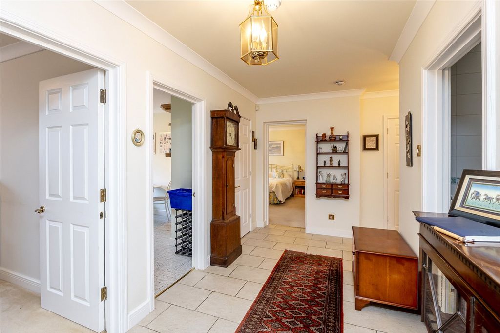 Additional image 6 of 2 bed flat for saleOatlands Drive, Weybridge, Surrey KT13