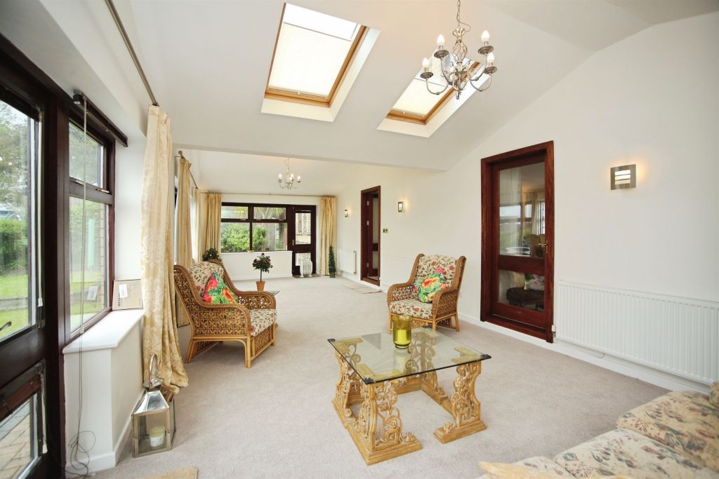 Additional image 11 of 4 bed barn conversion for saleHenstaff Court, Pontyclun CF72