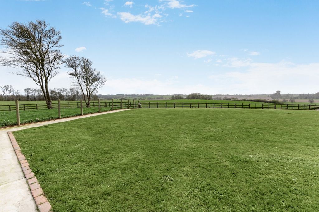 Additional image 13 of 4 bed semi-detached house for saleBower Farm, Bower Road, Mersham, Kent TN25