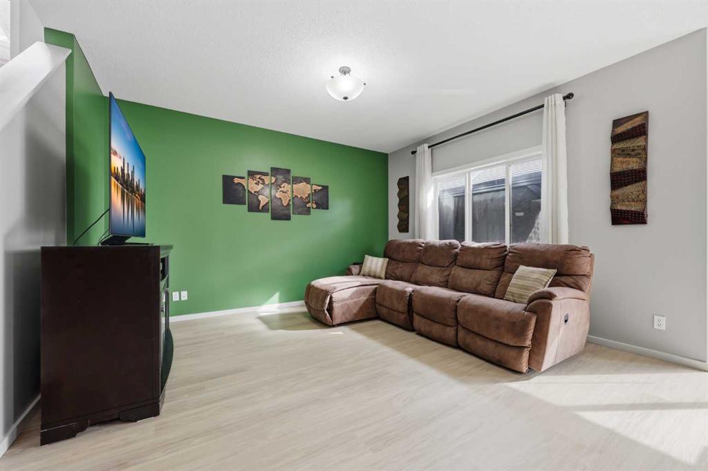 Additional image 6 of 1198 Kingston Crescent SE, Airdrie, AB, T4A 0E9