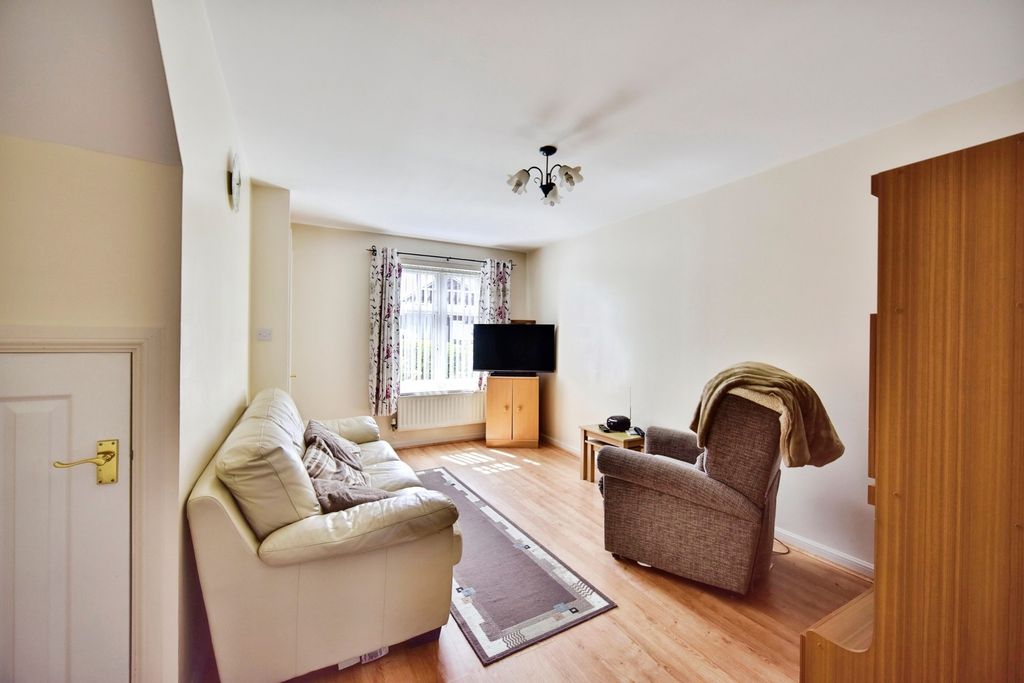 Additional image 8 of 2 bed semi-detached house for saleCoverdale Avenue, Maidstone, Kent ME15
