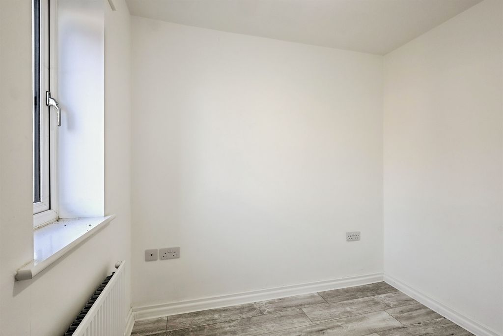 Additional image 6 of 3 bed semi-detached house for saleHodder Street, Northampton NN2
