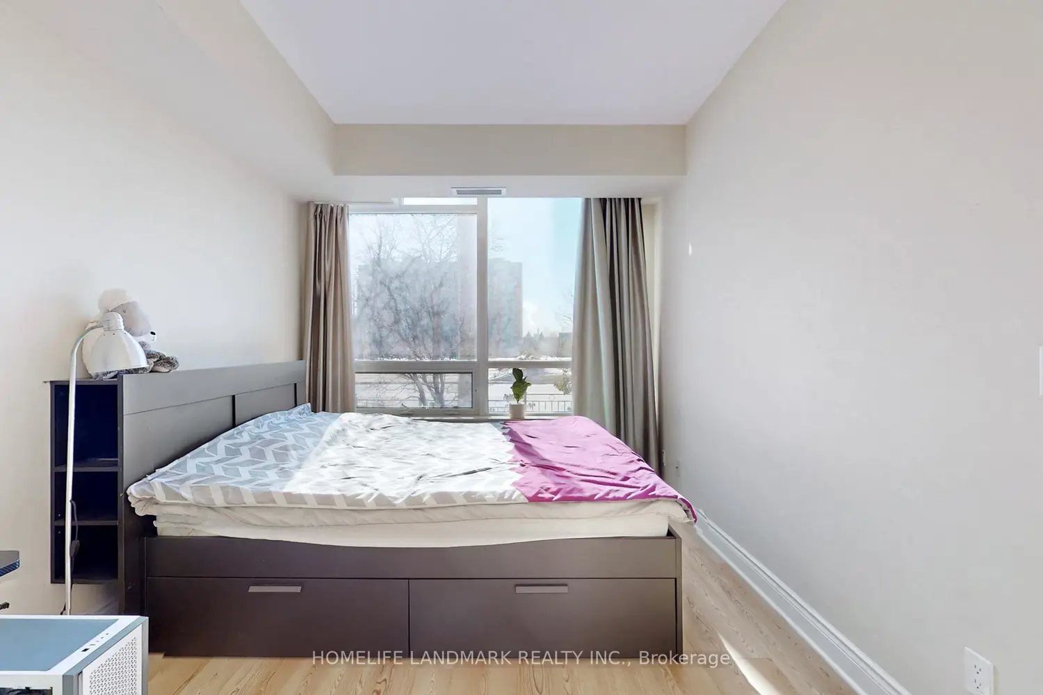 Additional image 8 of 23 Cox Boulevard 163