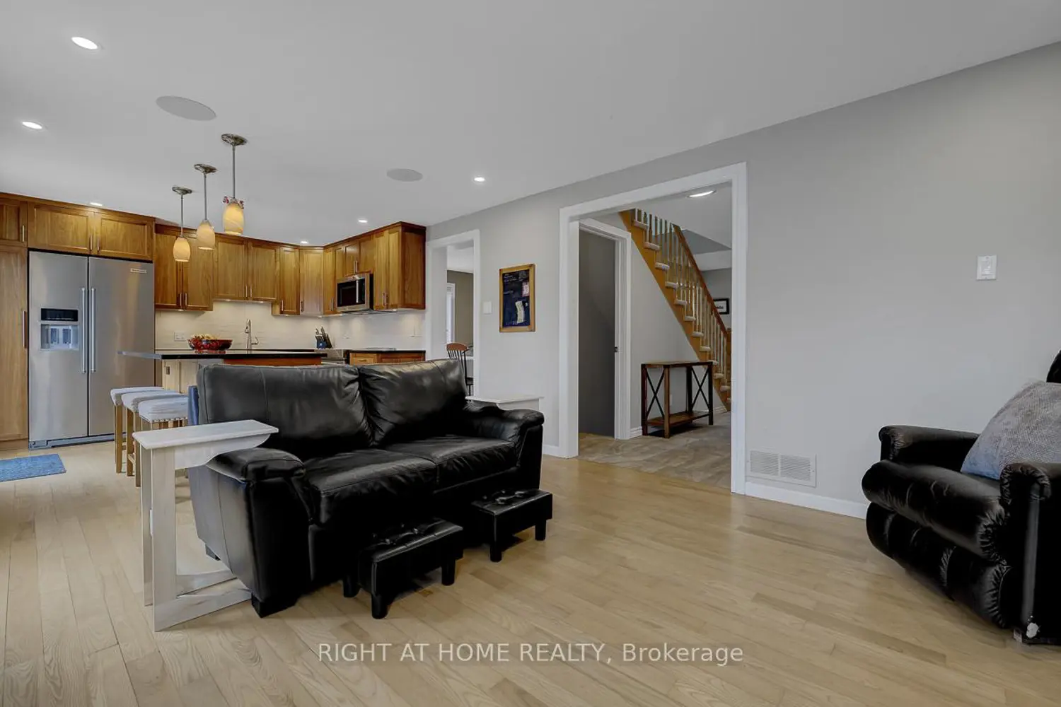 1899 Rosewind Court photo 5
