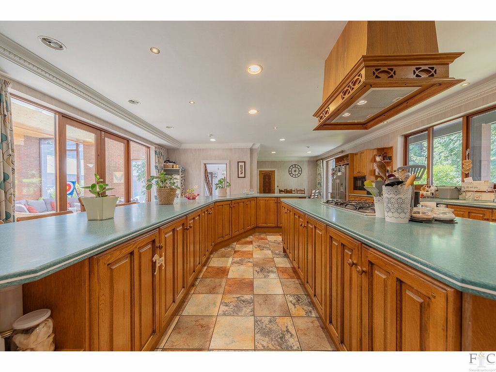 Additional image 9 of 6 bed detached house for saleKnighton Grange Road, Leicester LE2
