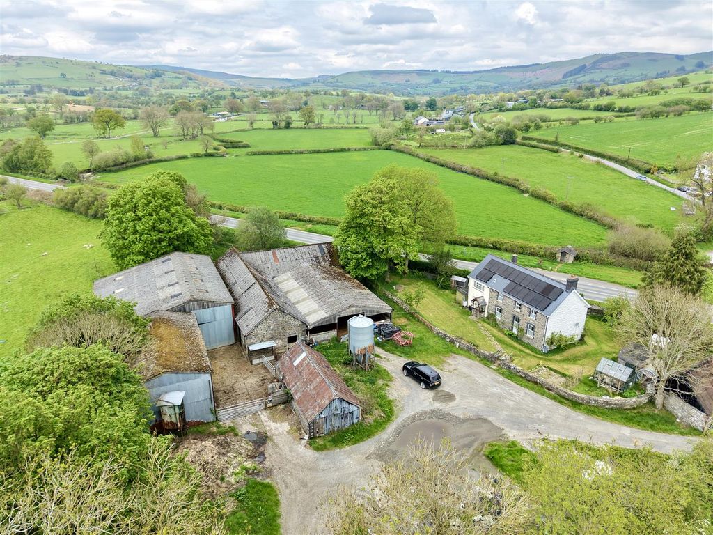 4 bed farmhouse for saleNantmel, Llandrindod Wells LD1