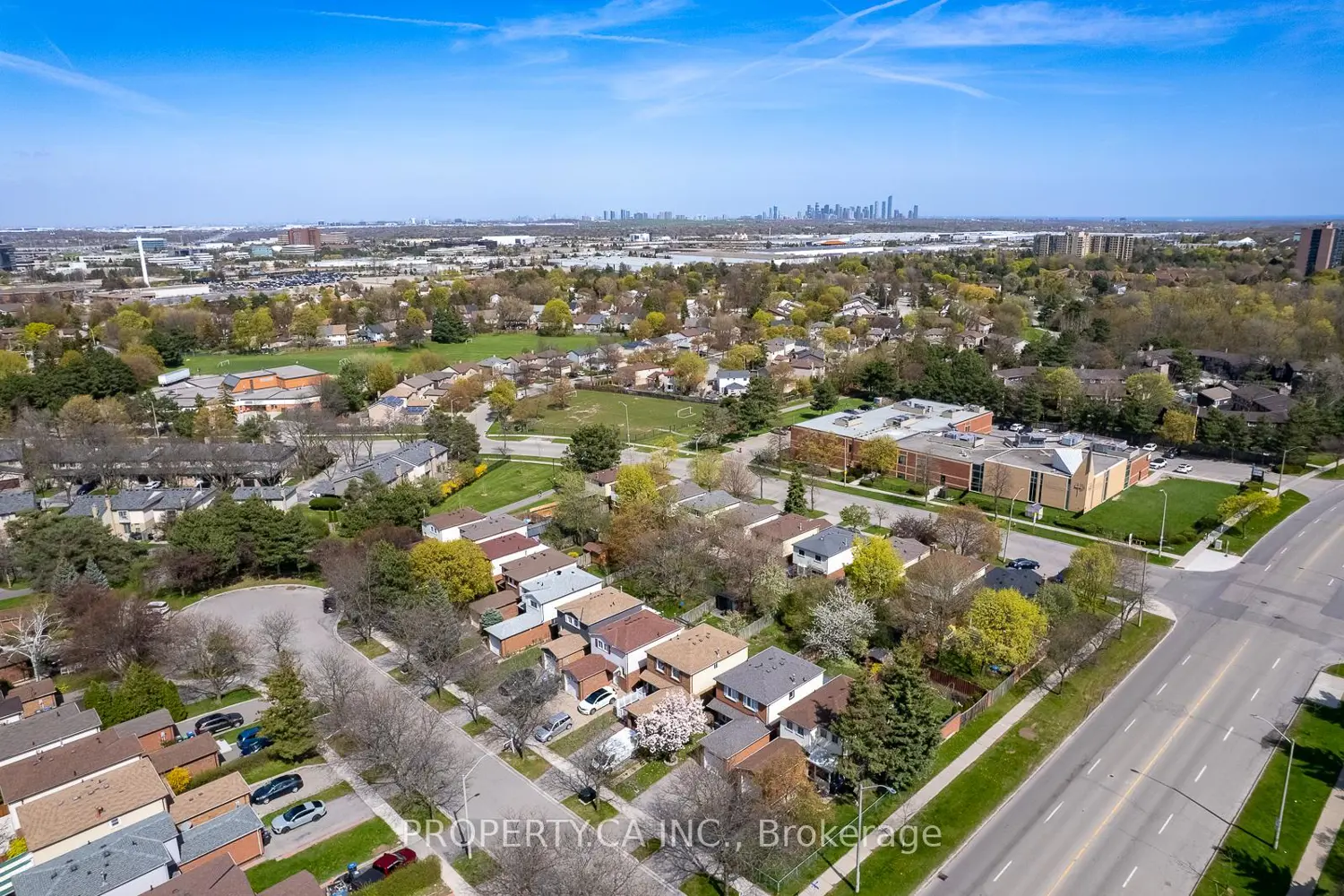 Additional image 20 of 2779 Gananoque Drive 49