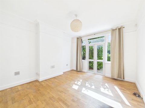St Margarets Road, St Margarets TW1