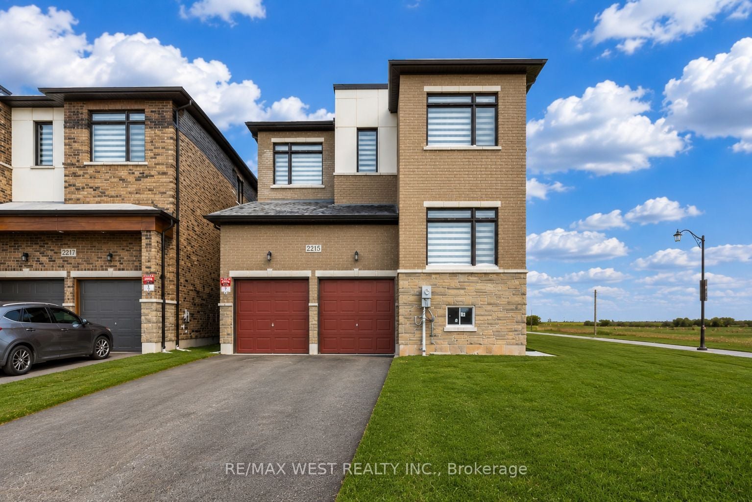 Additional image 2 of 2215 Crystal Drive, Oshawa, ON, L1L 0W7