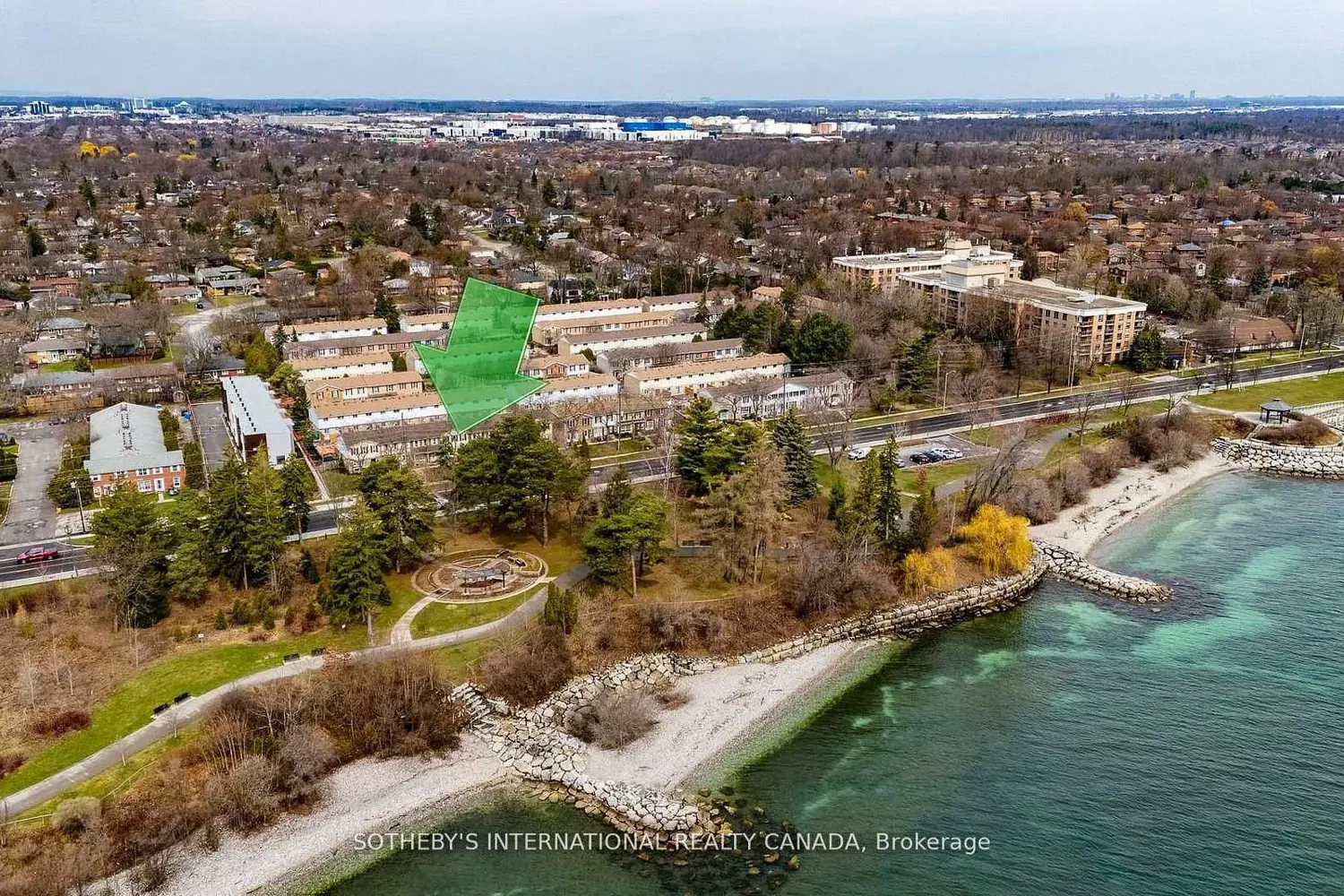 5475 Lakeshore Road 113