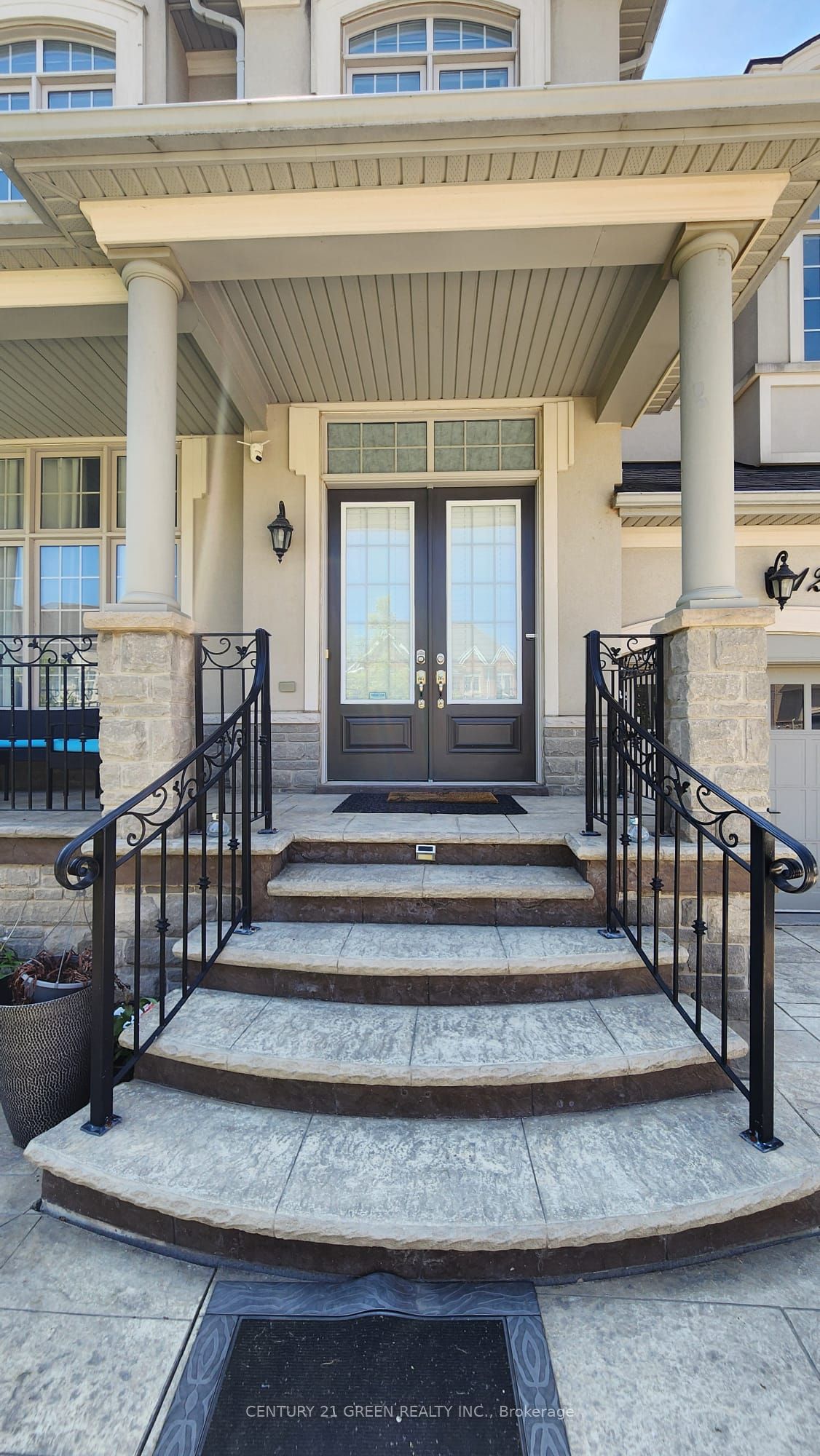 Additional image 2 of 12 Royal West Drive, Brampton, ON, L6X 2X3