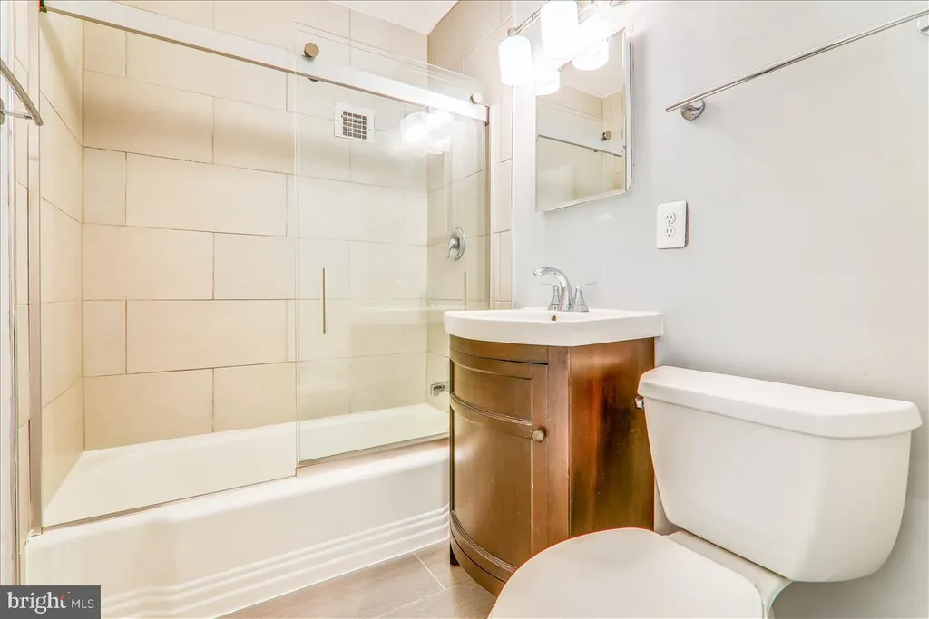 Additional image 21 of 940 25th Street NW Unit 817-S, Washington, DC 20037