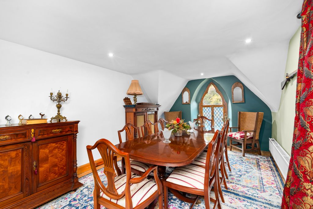 Additional image 8 of 2 bed flat for saleFlat 6, Finavon Castle, Finavon, Forfar DD8