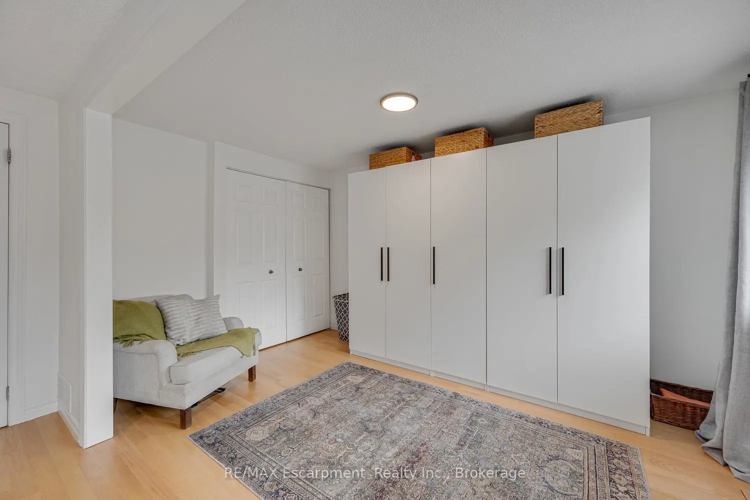 Additional image 9 of 2411 Sovereign Street 6
