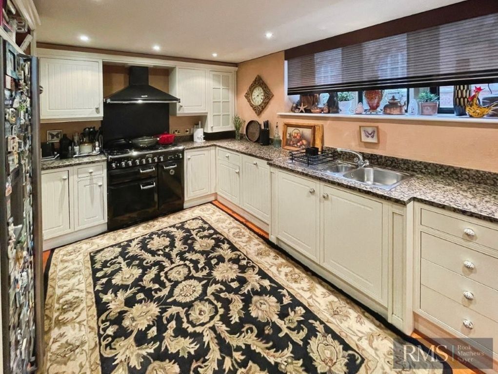 Additional image 8 of 4 bed flat for salePrincess Mary Court, Jesmond, Newcastle Upon Tyne NE2
