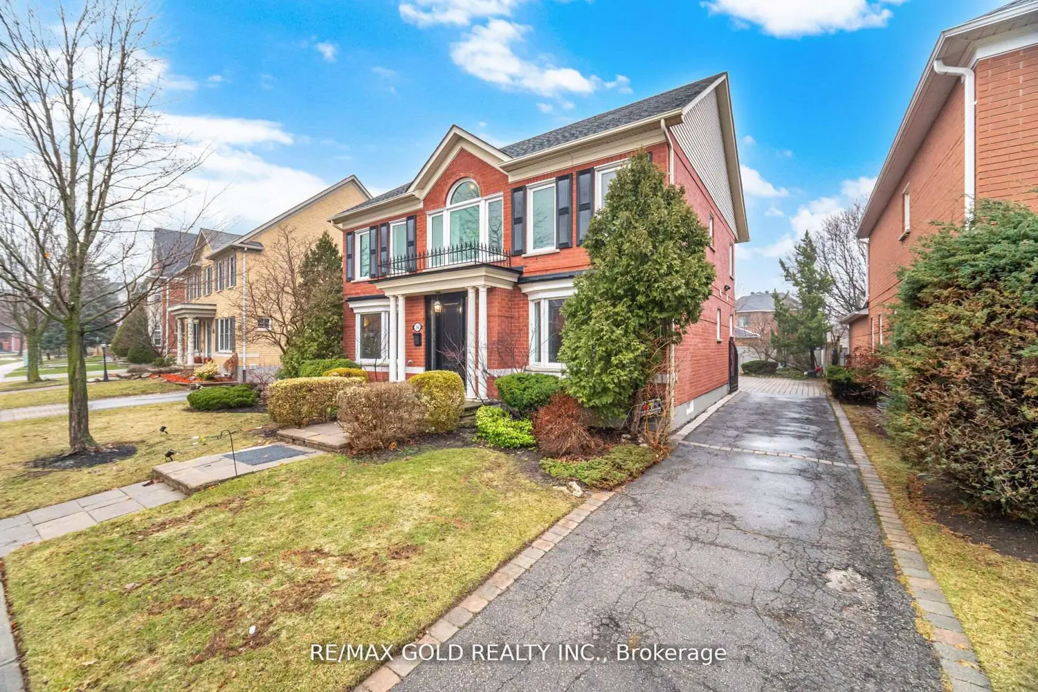 Additional image 2 of 2441 Capilano Crescent