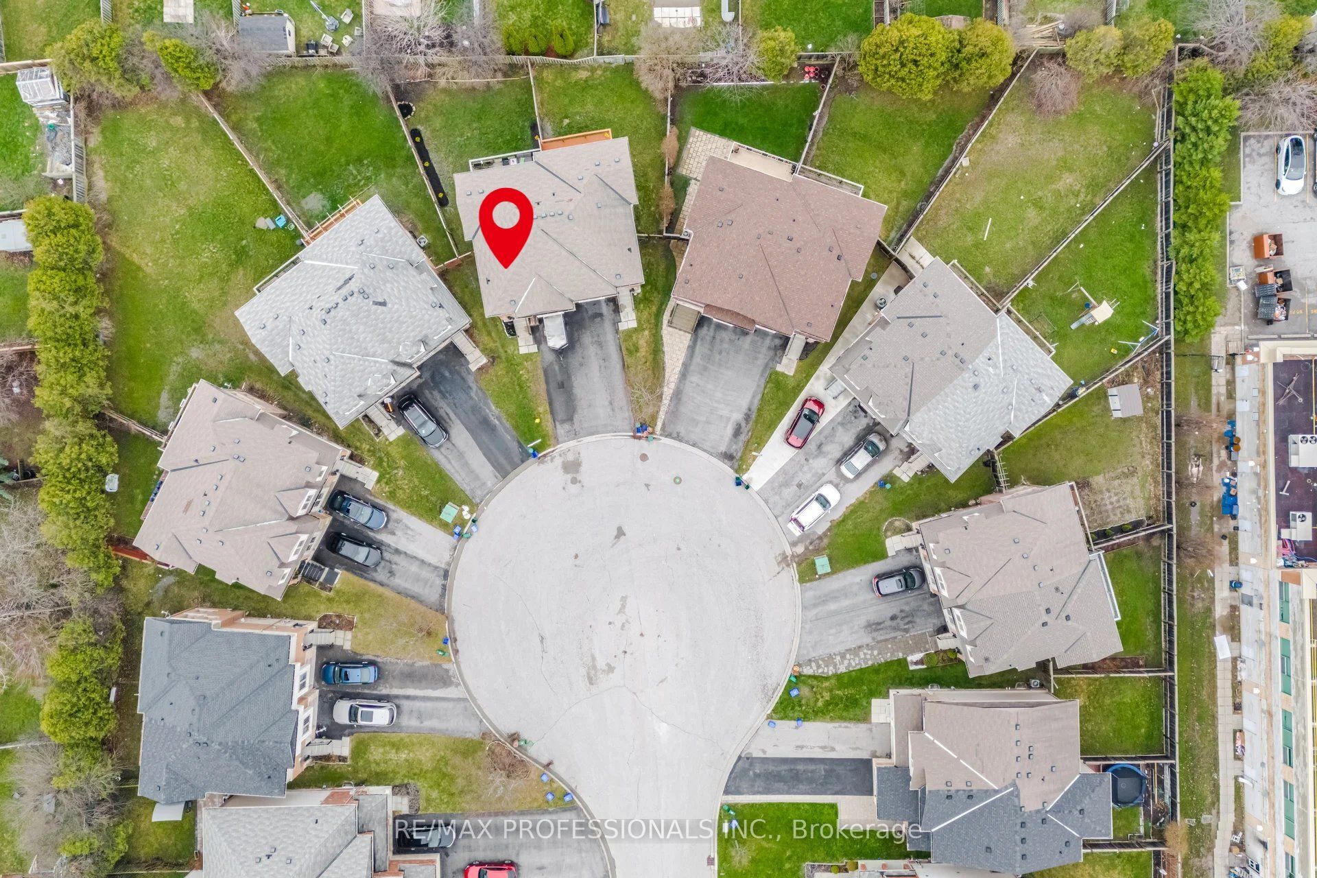 Additional image 2 of 45 Horton Street, Ajax, ON, L1Z 1E3