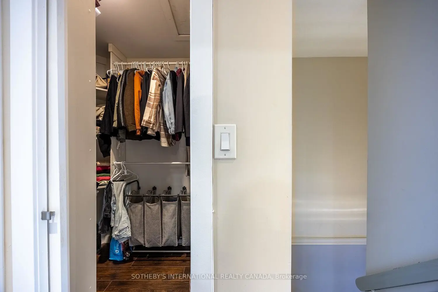 Additional image 16 of 5475 Lakeshore Road 113
