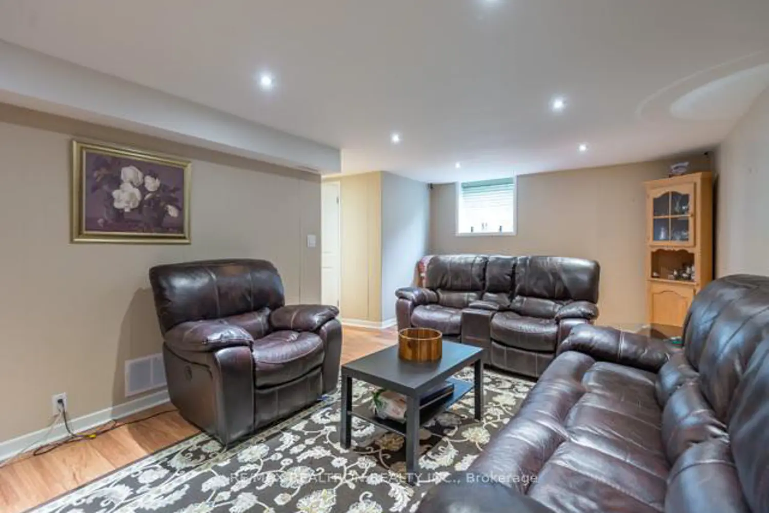 Additional image 19 of 505 Colborne Street