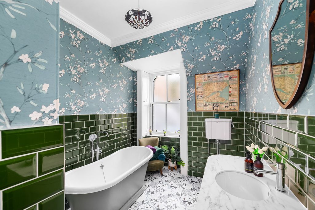 Additional image 15 of 2 bed flat for saleFlat 6, Finavon Castle, Finavon, Forfar DD8