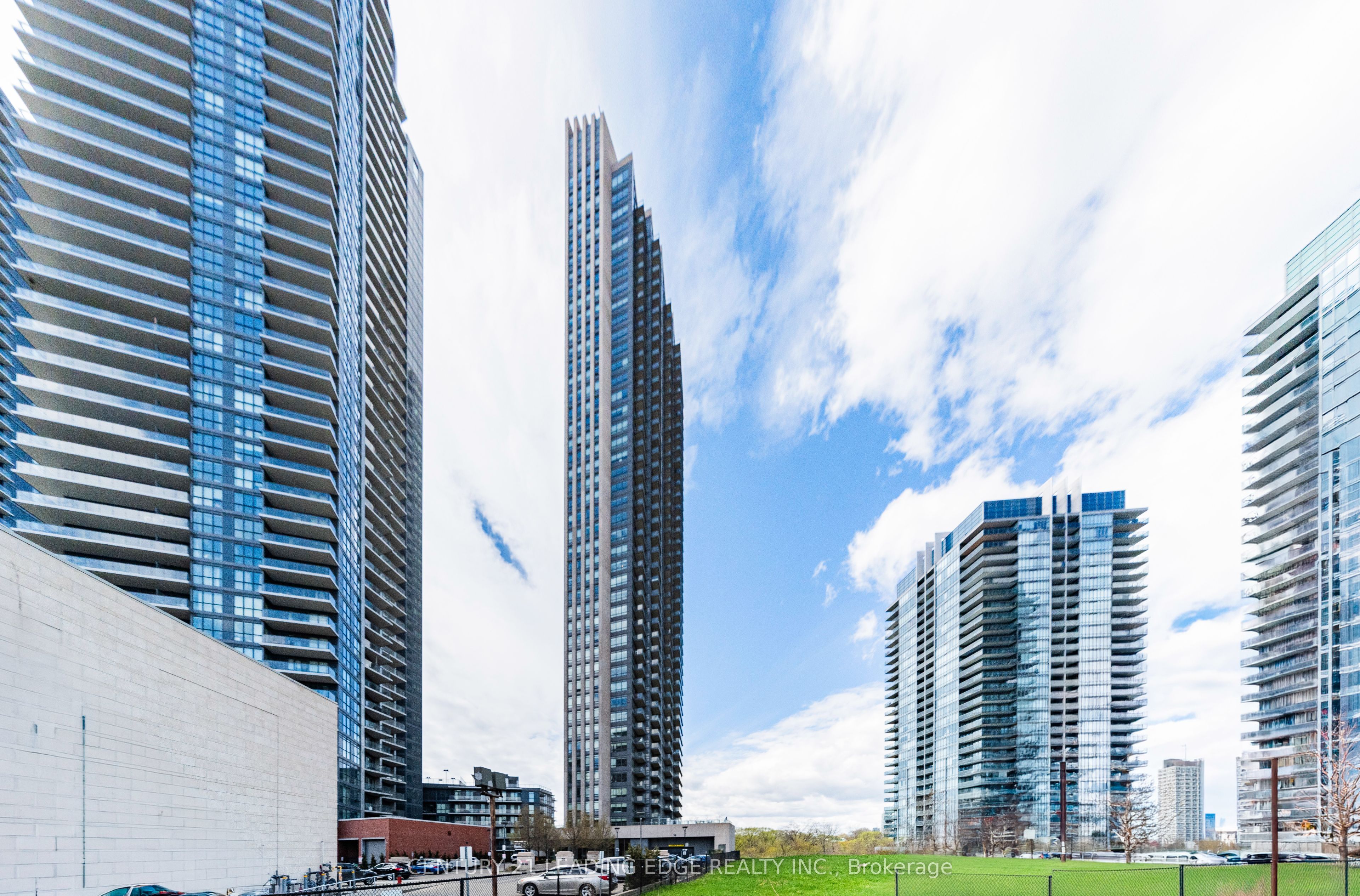 2608-36 Park Lawn Road, Toronto, ON, M8Y 3H8