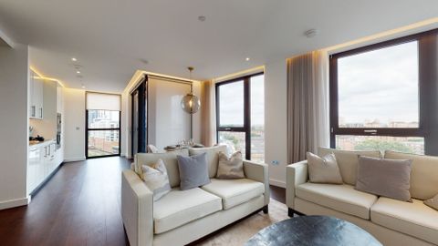 Charles Clowes Walk, Nine Elms SW11