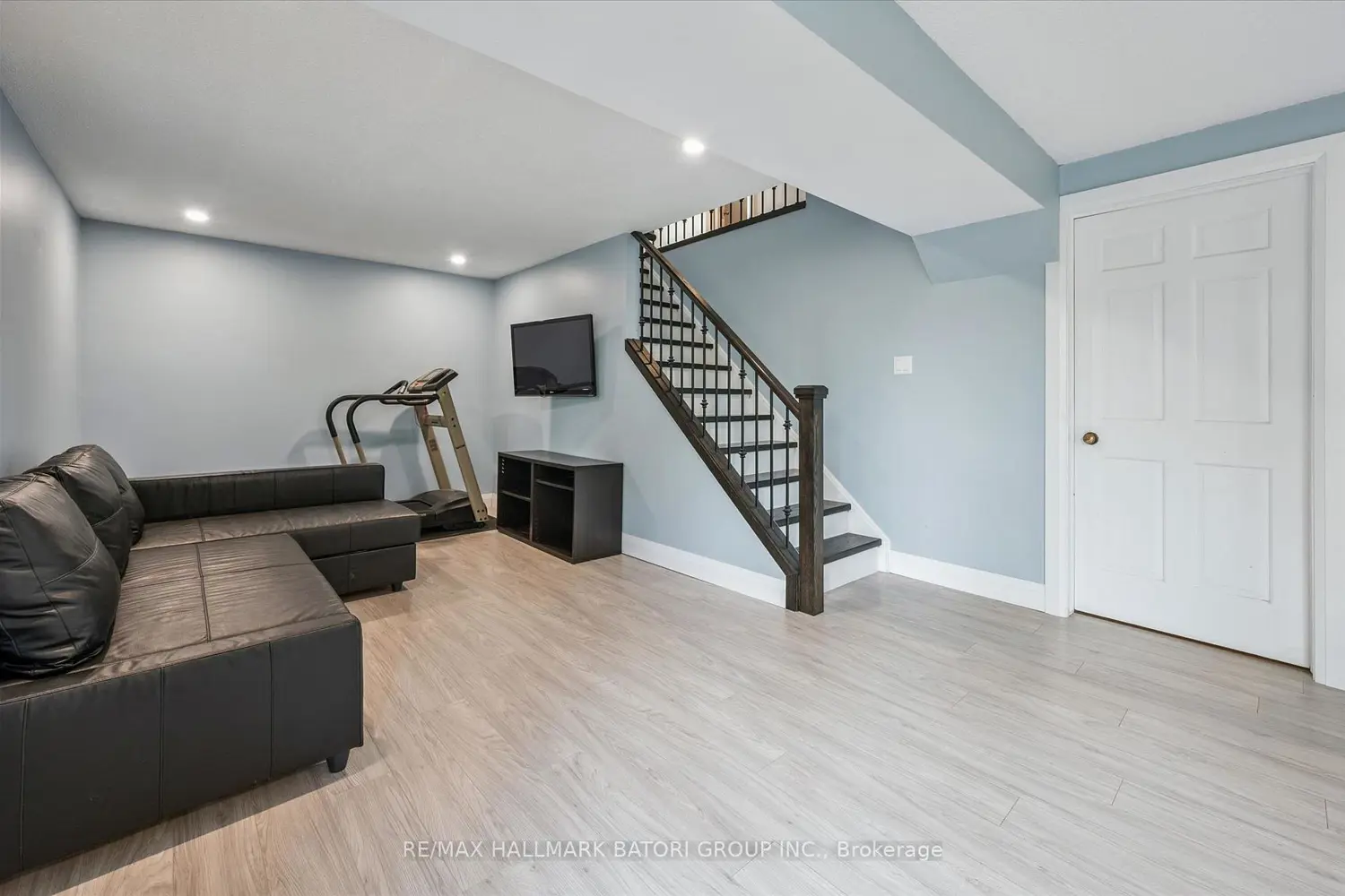 Additional image 14 of 38 Deerwood Crescent