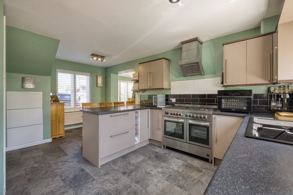Additional image 2 of 4 bed detached house for saleCornelis Drive, Minster, Ramsgate, Kent CT12