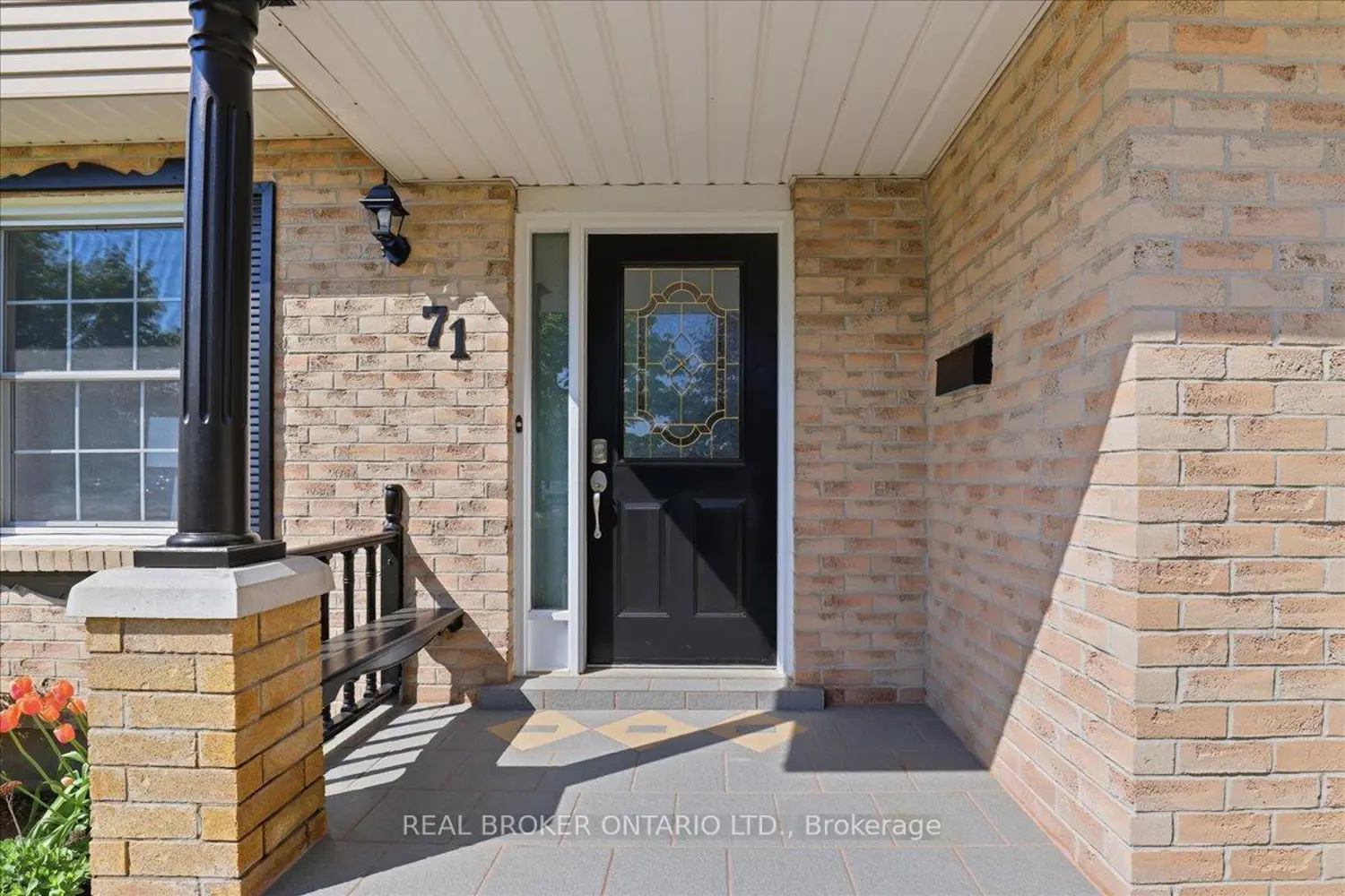 71 West Acres Crescent