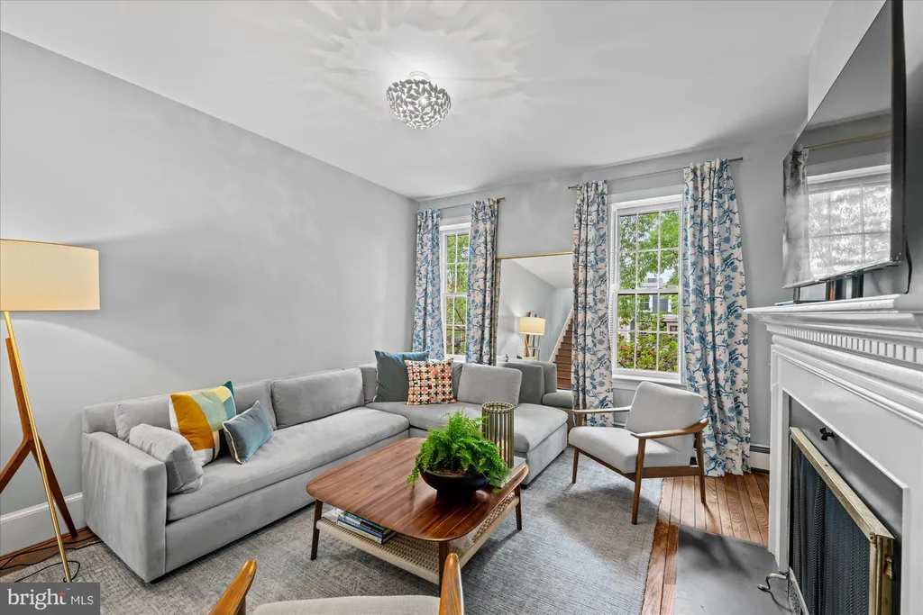Additional image 4 of 606 E Street SE, Washington, DC 20003