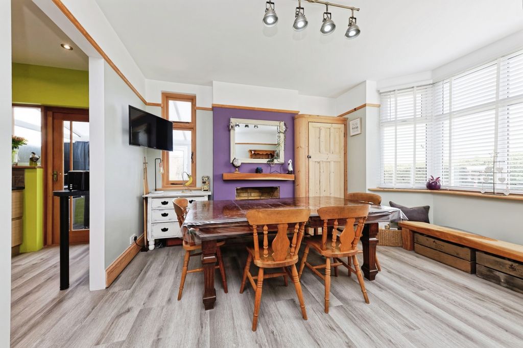 Additional image 8 of 3 bed semi-detached house for saleWarten Road, Ramsgate, Kent CT11