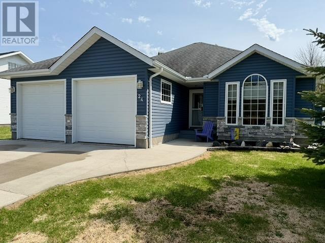 24 Clearwater CRES