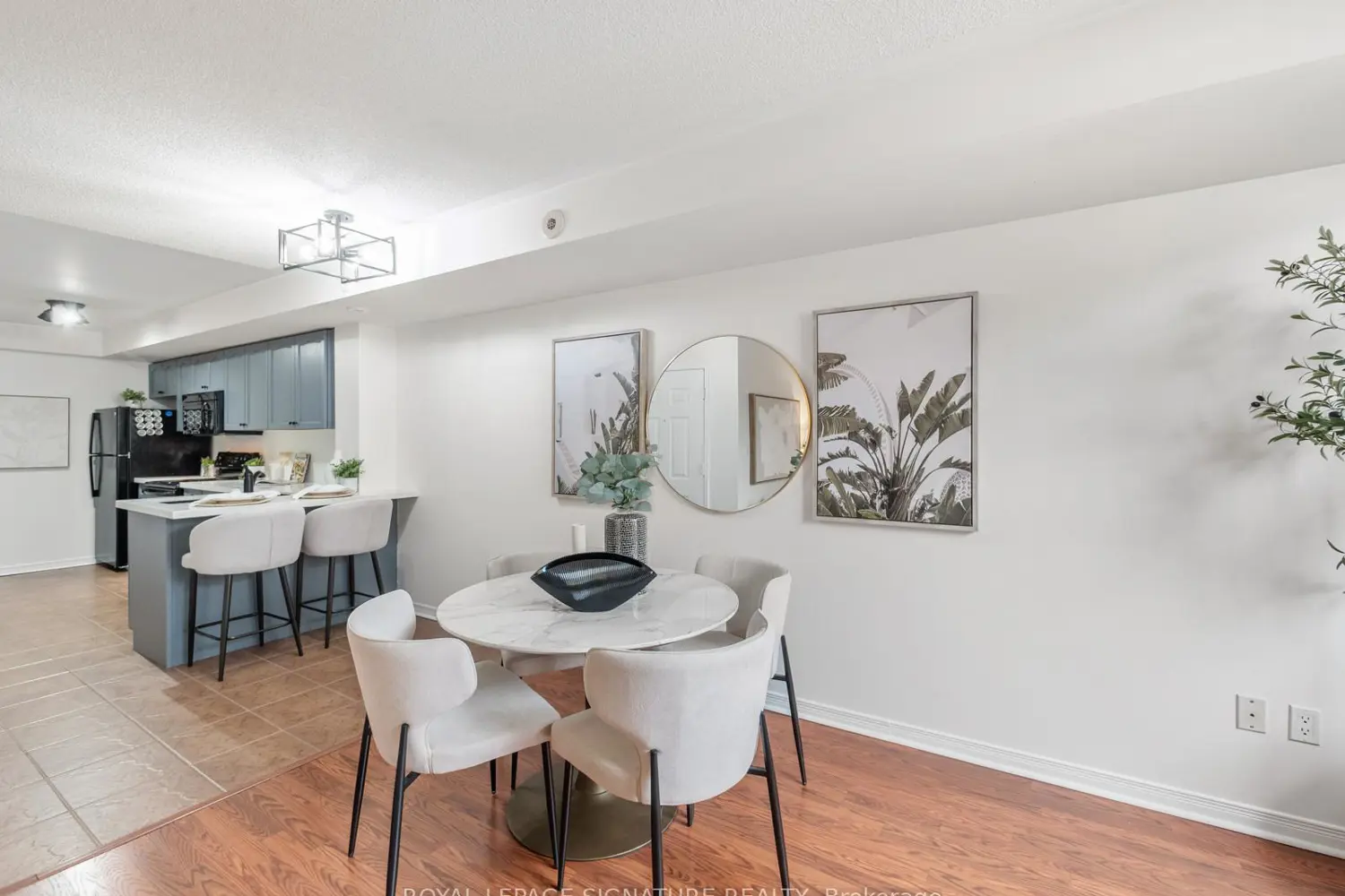45 Strangford Lane 201 photo 4