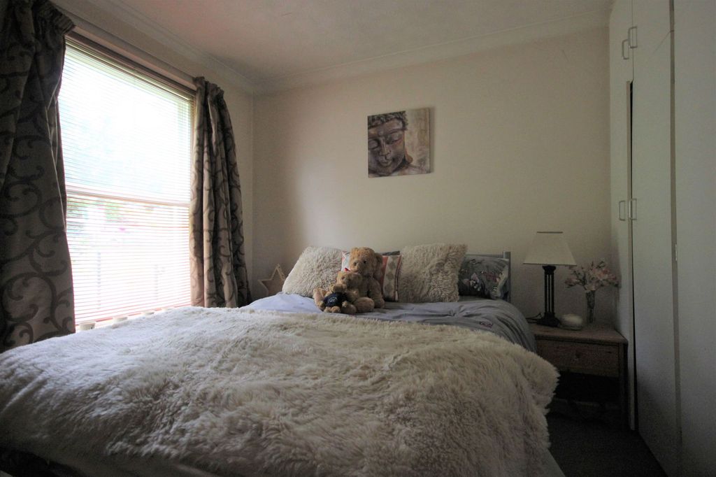 Additional image 7 of 2 bed flat for saleGraham Road, Malvern, Worcestershire WR14