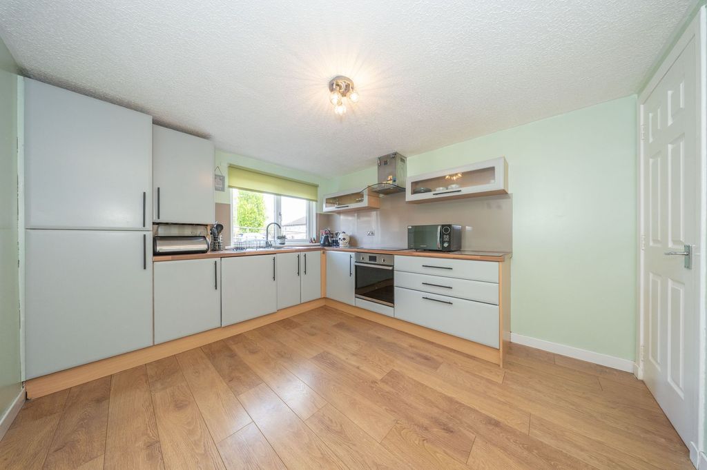 Additional image 4 of 3 bed flat for saleLeven Walk, Craigshill, Livingston EH54