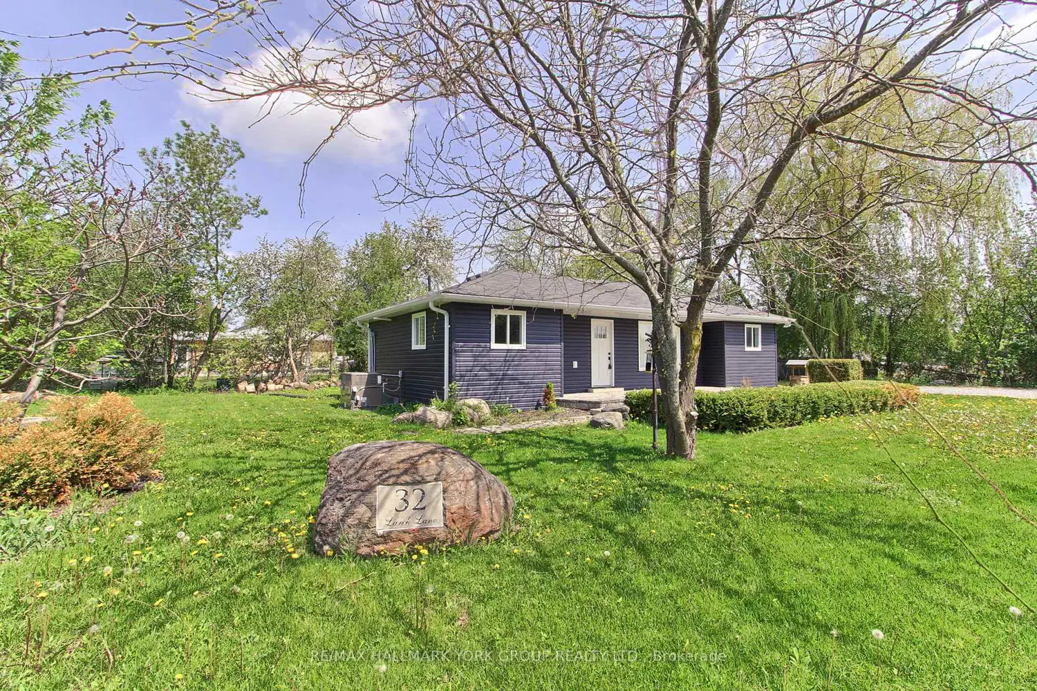 32 Larch Lane photo 2
