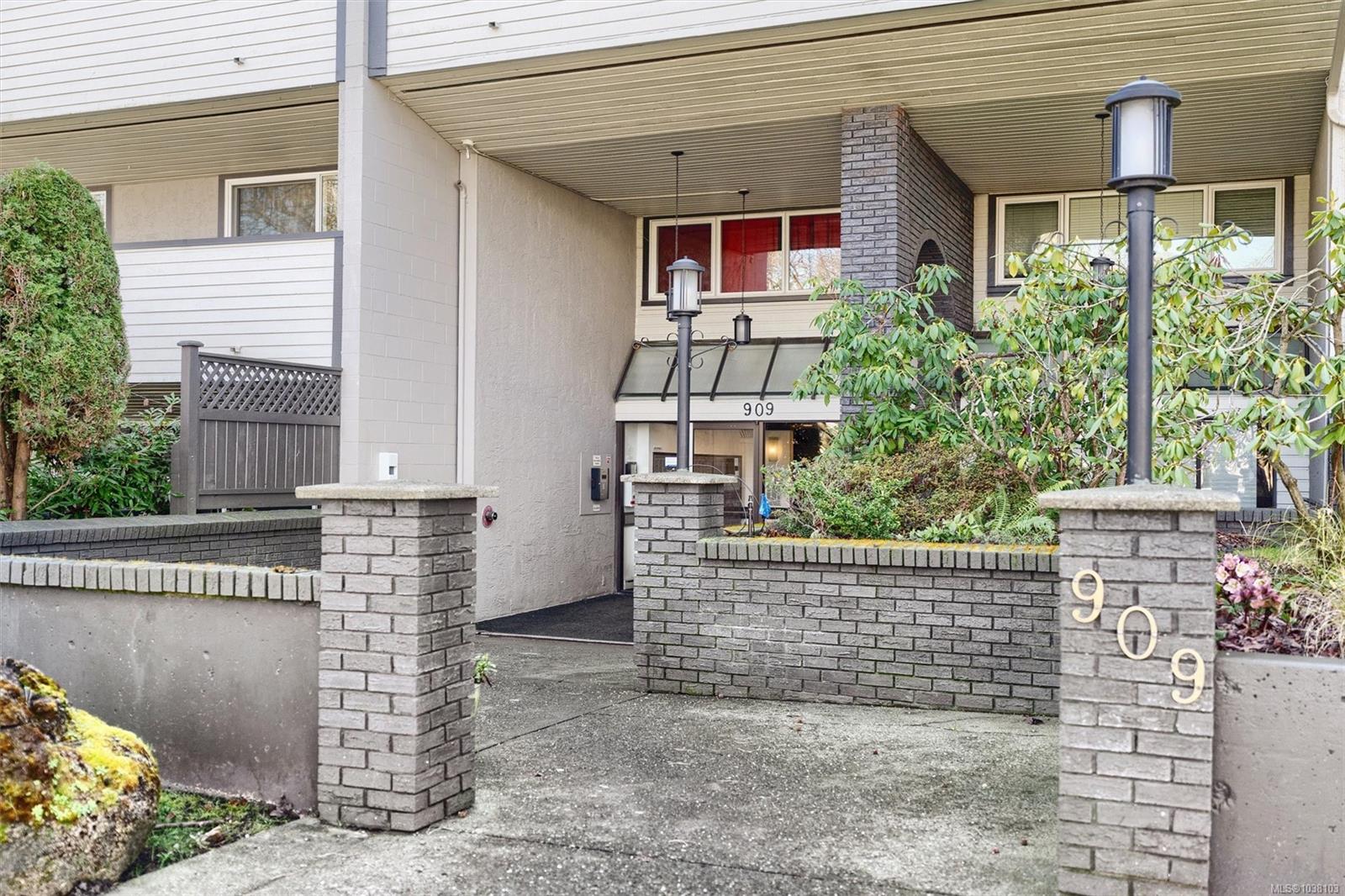 Additional image 3 of 213-909 Pembroke Street, Victoria, BC, V8T 4Z5