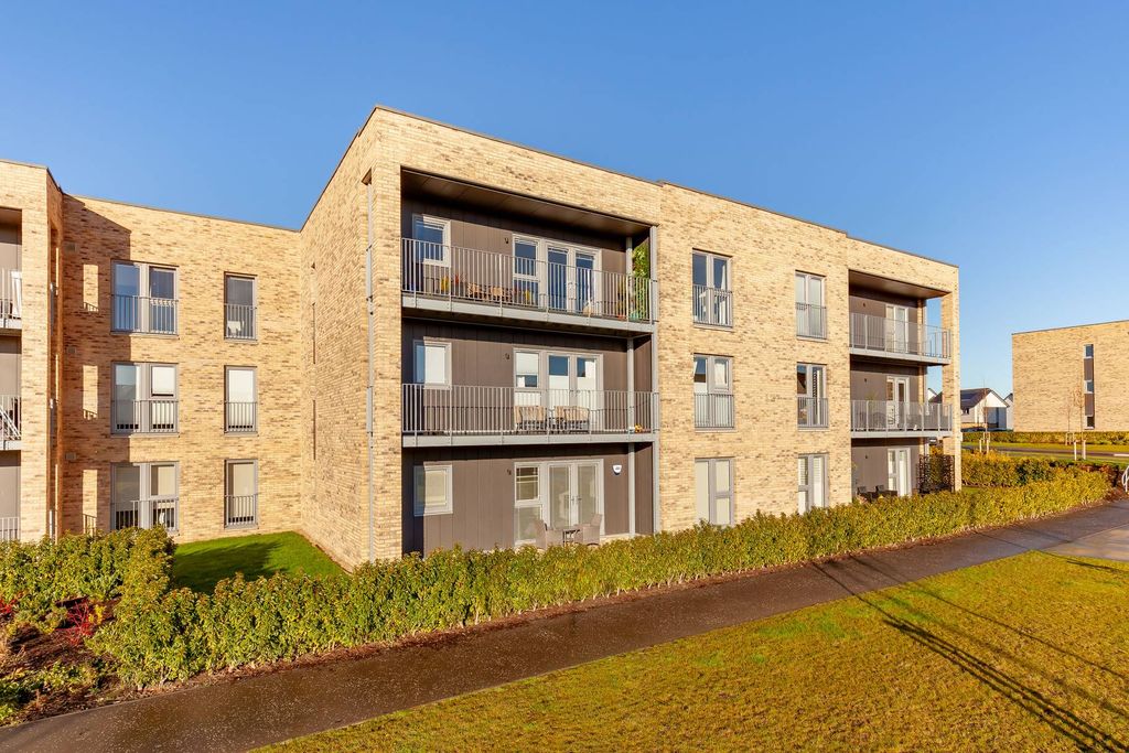 Additional image 21 of 3 bed flat for sale40/1, Meadowsweet Drive, Cammo, Edinburgh EH4