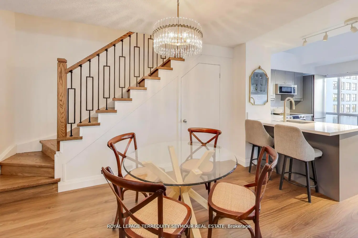 139 Merton Street 448 photo 4